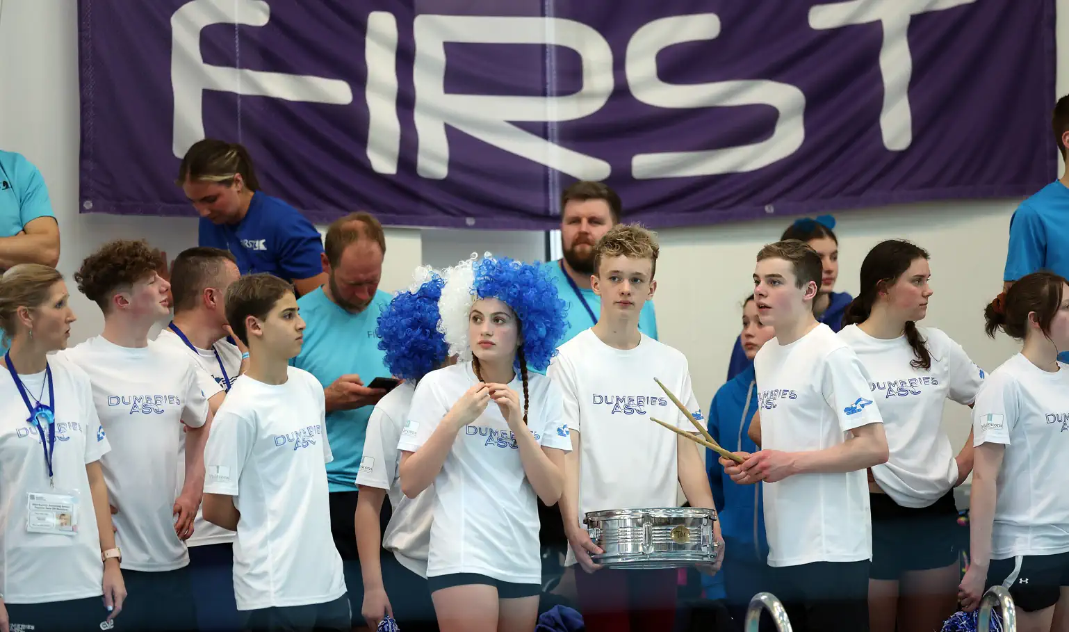 DASC members cheering at a meet